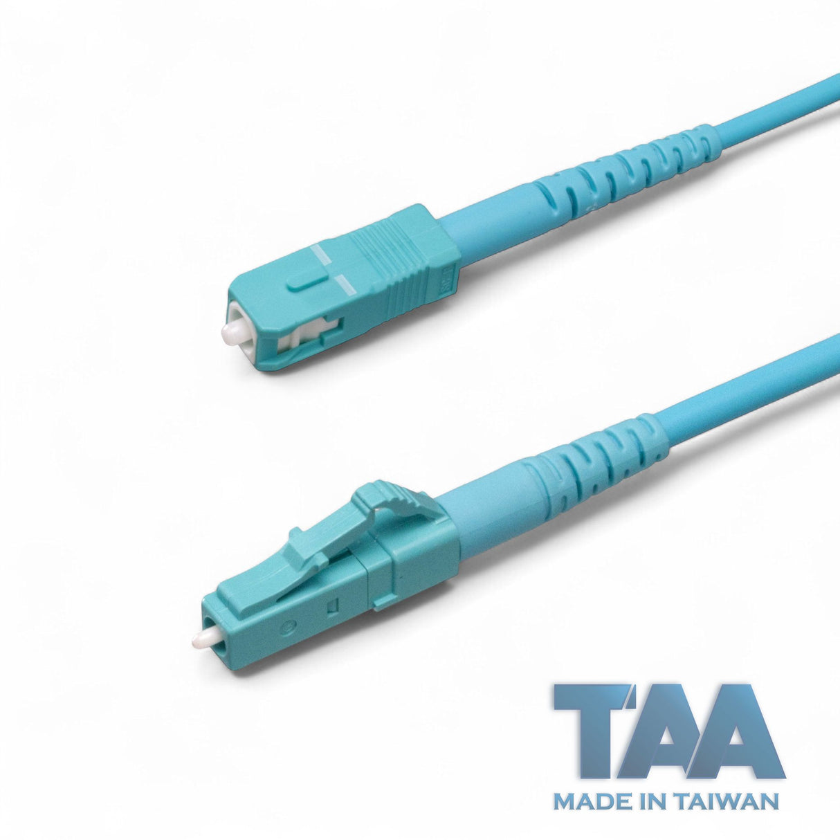 TAA合規 | 電信級 0.2dB LC/UPC to SC/UPC 多模 OM4 單工光纖跳線 | 康寧纖芯 | 水綠色 OFNR 外被, 水綠色接頭