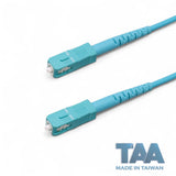 TAA合規 | 電信級 0.2dB  SC/UPC to SC/UPC 多模 OM4 單工光纖跳線 | 康寧纖芯 |  水綠色 OFNR 外被, 水綠色接頭
