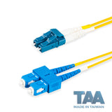 TAA合規 | 電信級 0.2dB 單模雙工 LC/UPC to SC/UPC 光纖跳線 | 康寧纖芯 | OFNR 外被